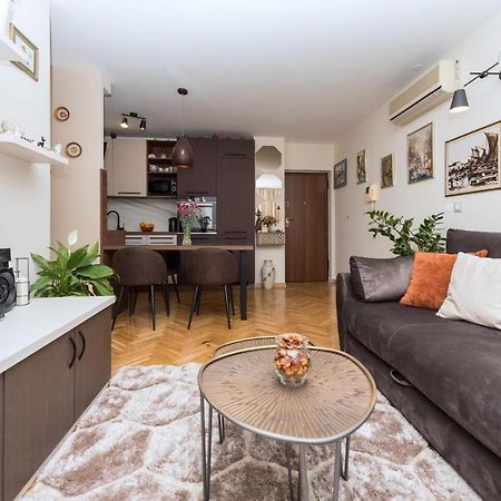 Chic Apartment Zoja Near Beach With Free Parking Makarska Exterior photo