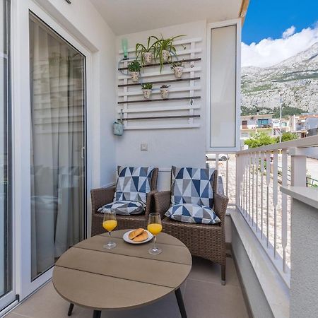 Chic Apartment Zoja Near Beach With Free Parking Makarska Exterior photo