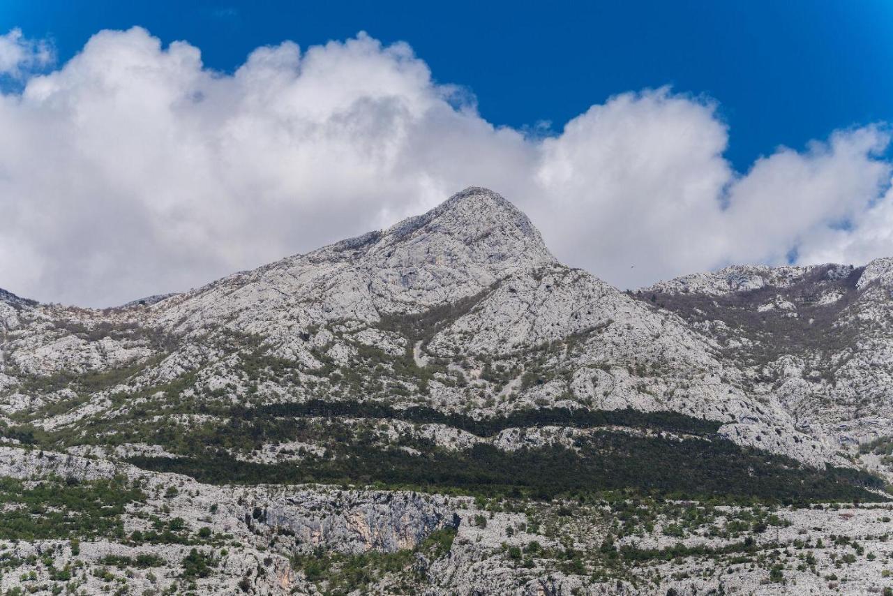 Chic Apartment Zoja Near Beach With Free Parking Makarska Exterior photo